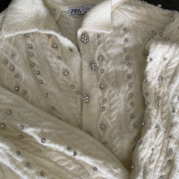 Rhinestone cropped sweater - Picture 2 of 6